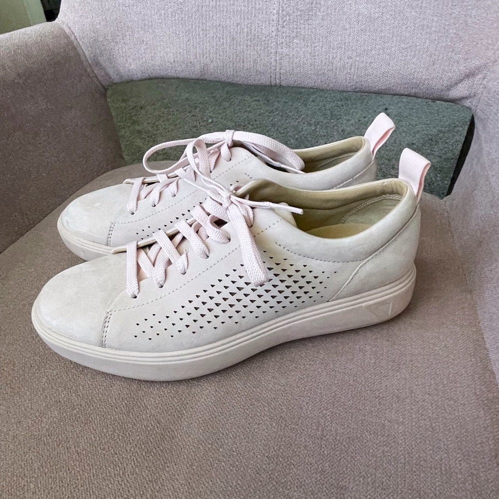 Under Armour Baby Pink Velour Sneakers